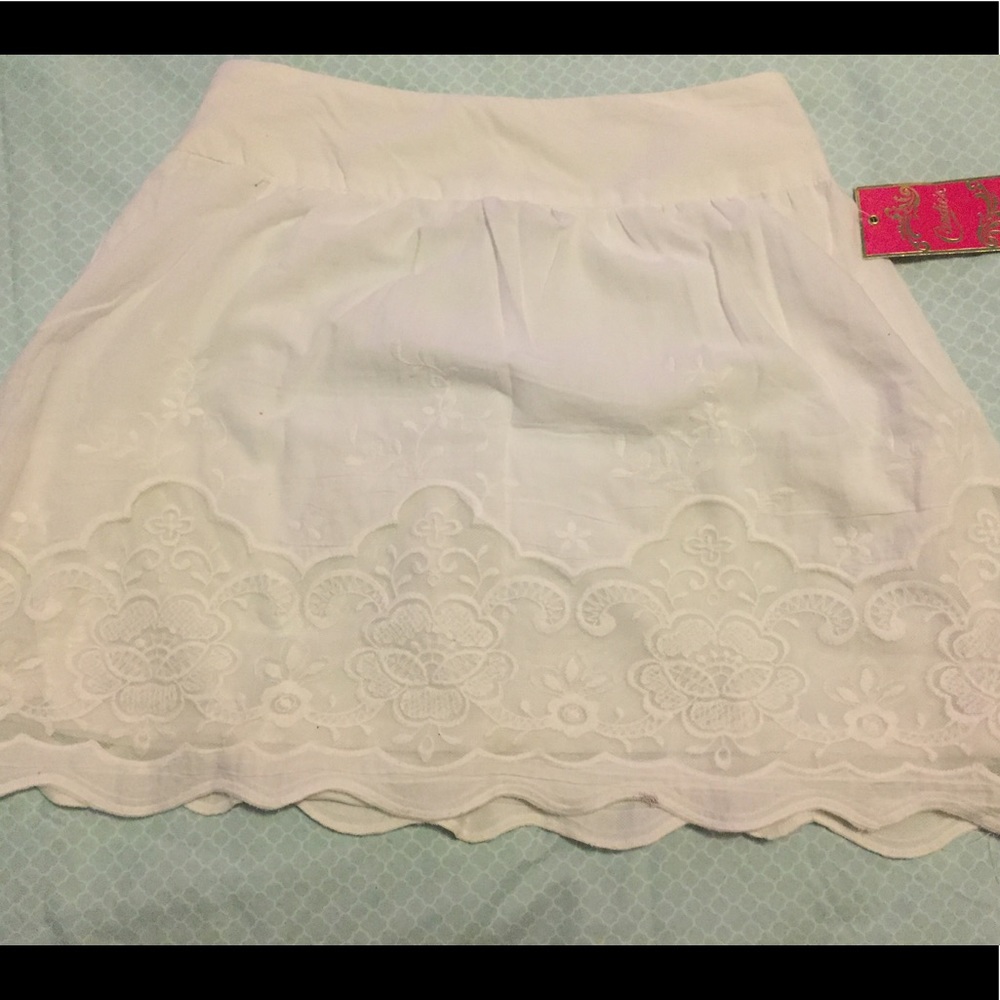 White juniors skirt.