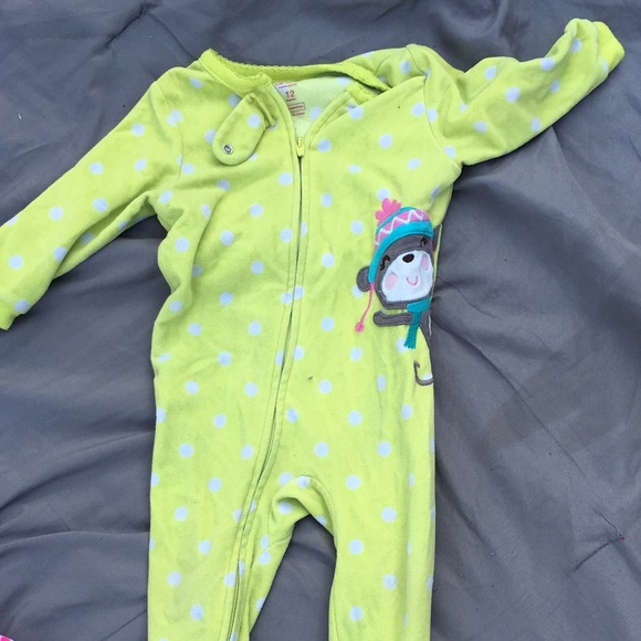 Two 12 month girl pajamas - Picture 2 of 3
