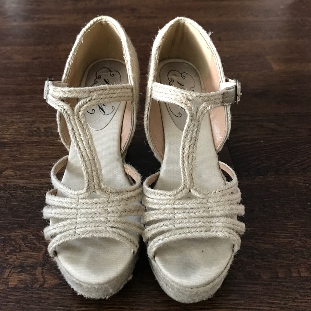 Tan braided wedges
