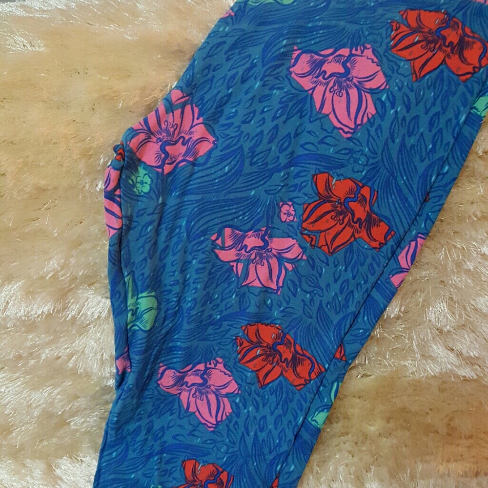 NWOT Lularoe TC leggings