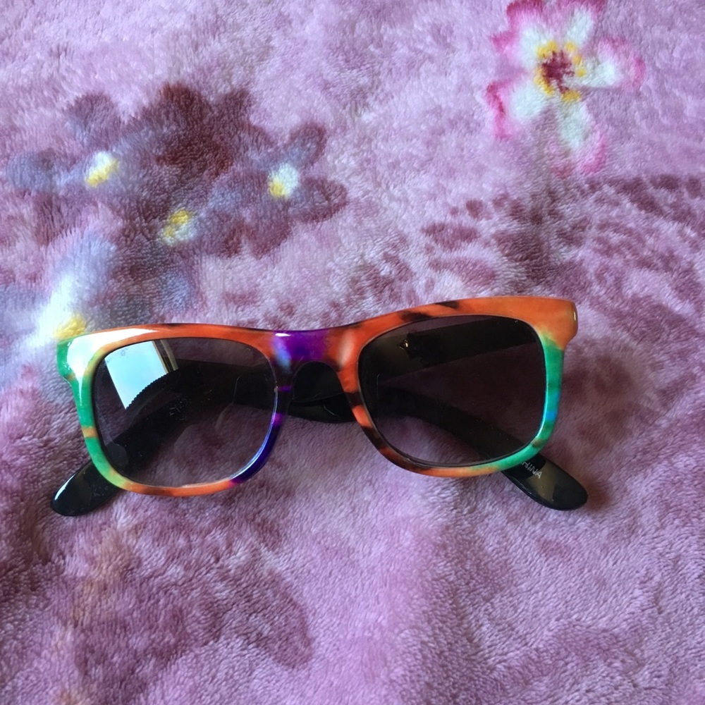 No brand glasses