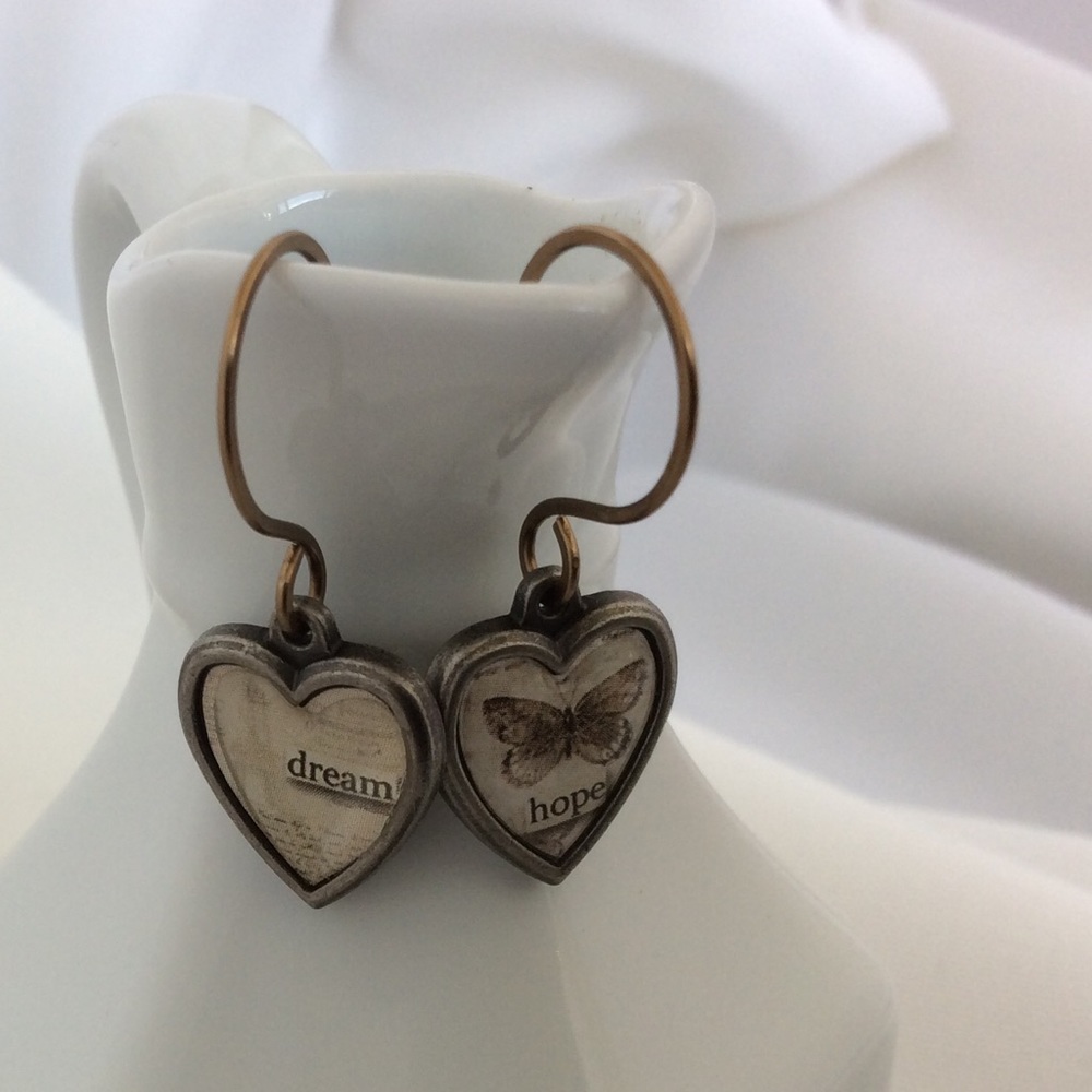 🎉SOLD🎉Brass Heart Earrings