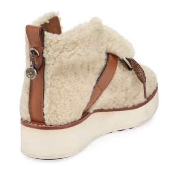 Coach hiker boot.... brand new... - Picture 5 of 8