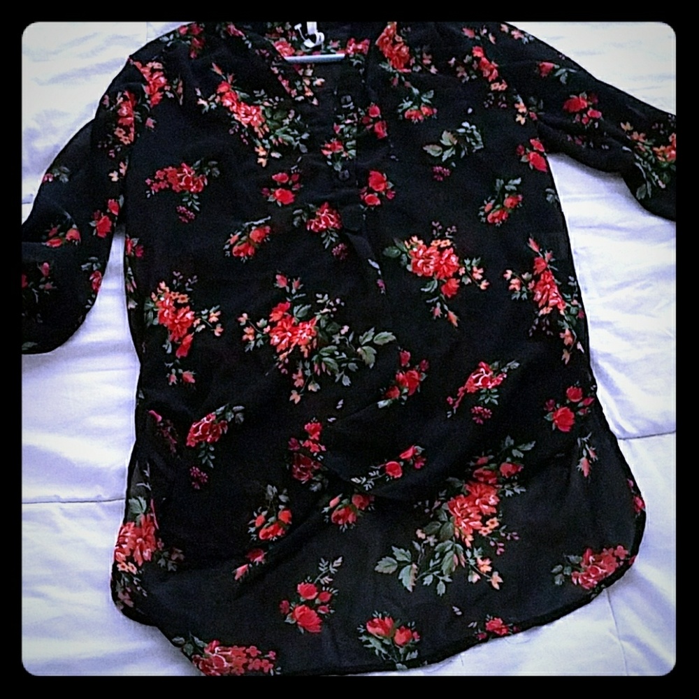 Oversized black tee!!!