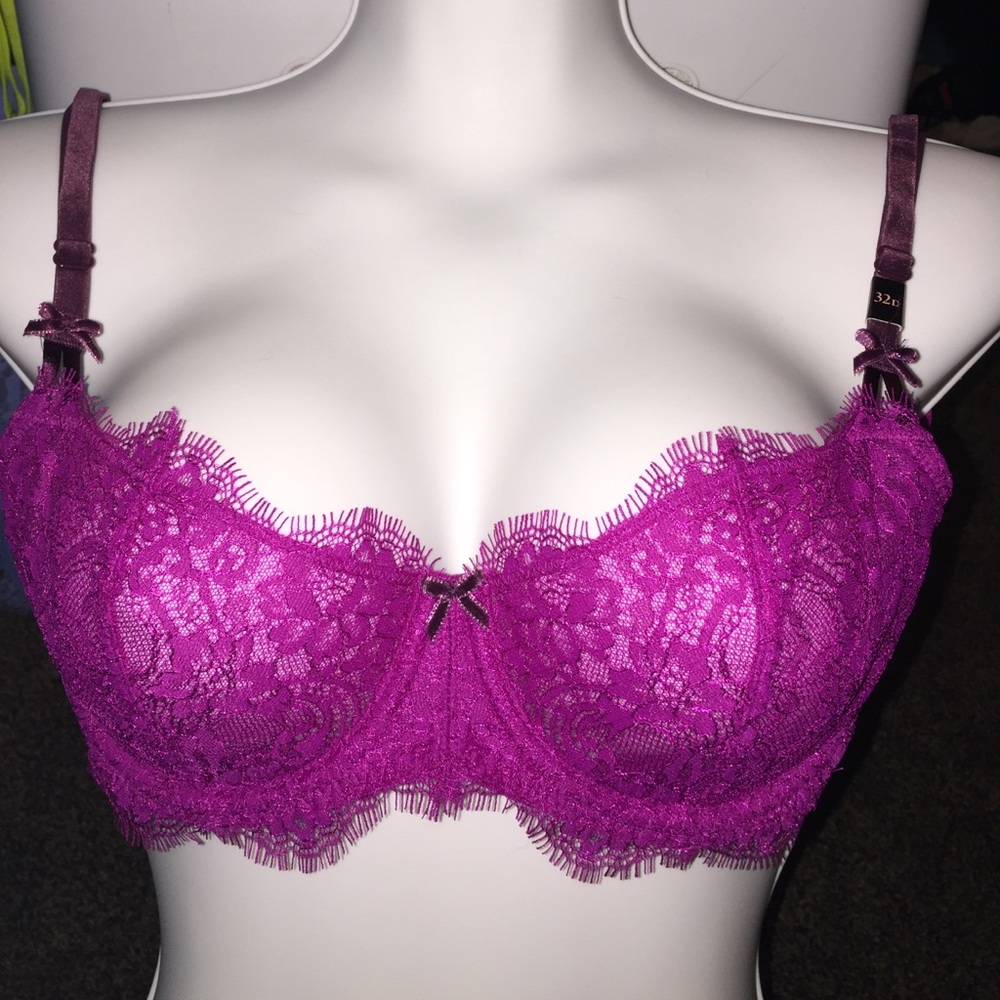 Brand new bra great for Christmas or birthdays!