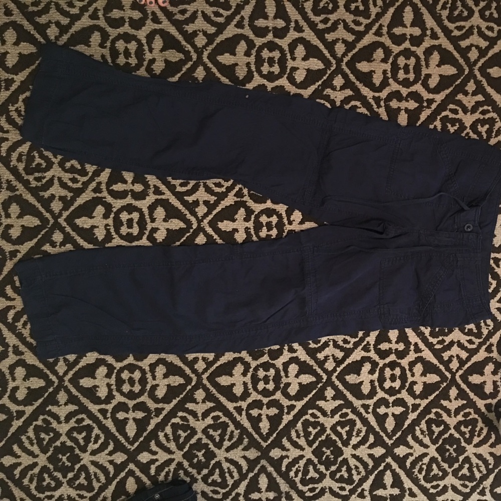 navy blue gap size 2 cargo pants.