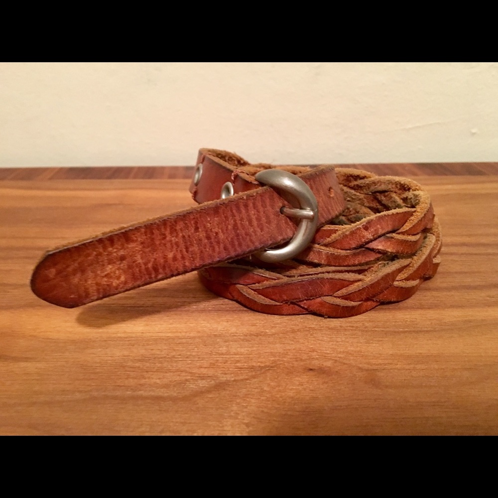 Braided leather belt