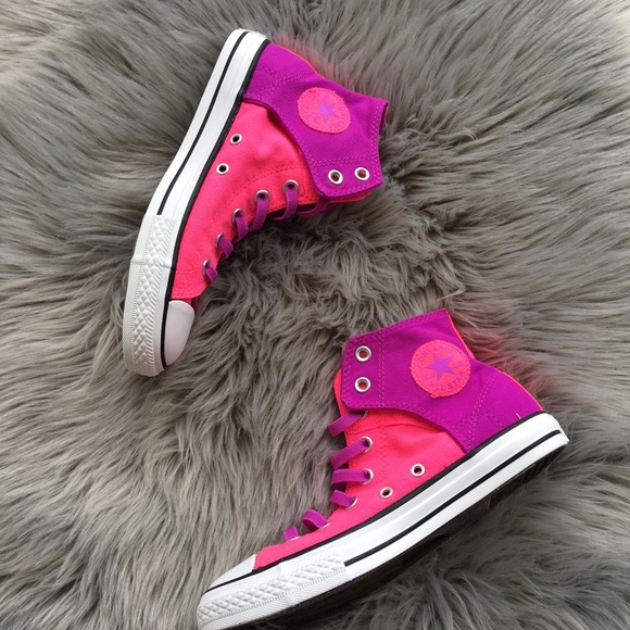 Converse Other - 🌟Hot Pink Chuck Taylor Converse🌟