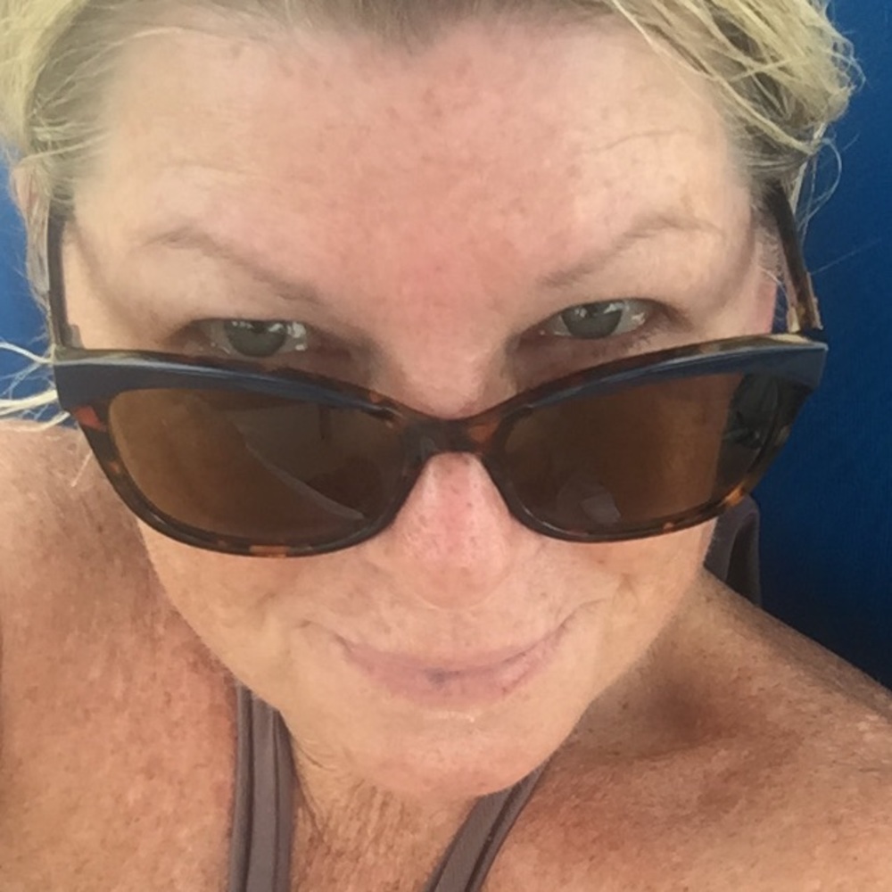 Meet your Posher, Andrea