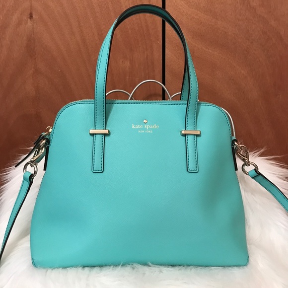 kate spade Handbags - Authentic Kate Spade beautiful blue🦋