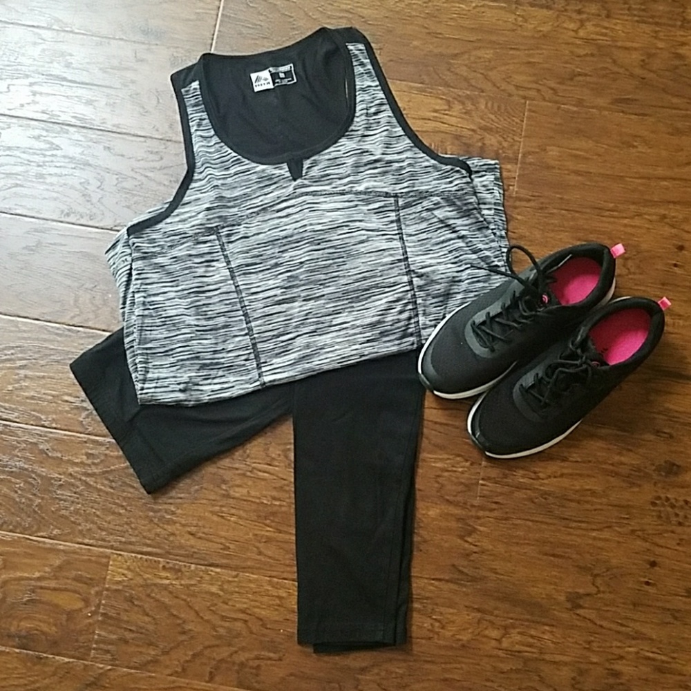 🛍️Gray Reebok Workout Tank