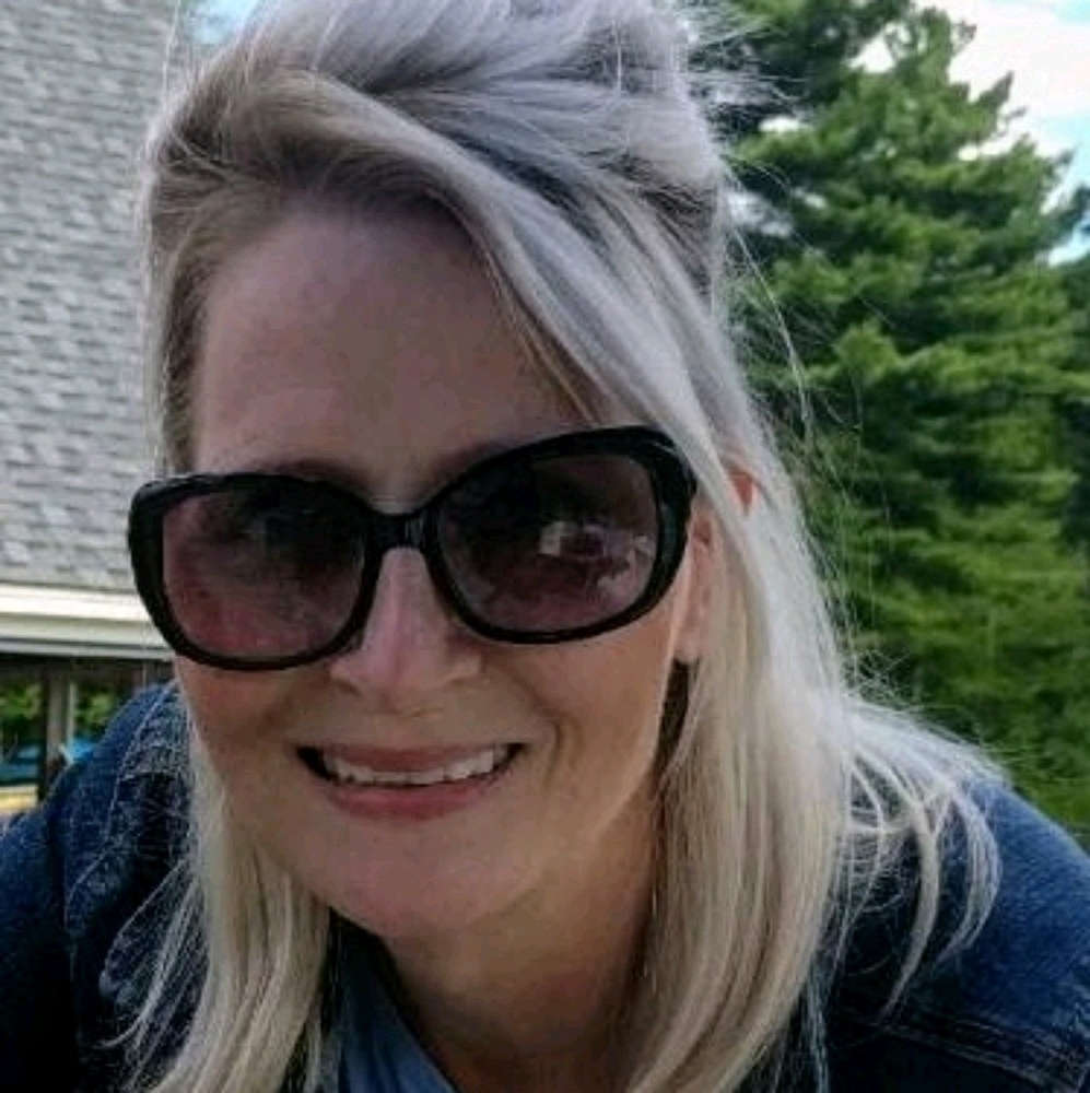 Meet your Posher, Johni