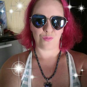 Meet your Posher, Cassandra