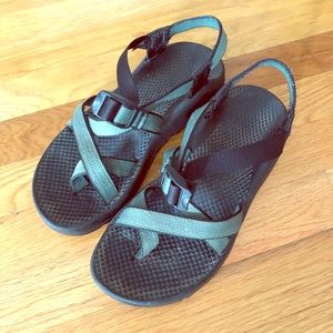 CHACO Women’s Athletic Sandals Size 8