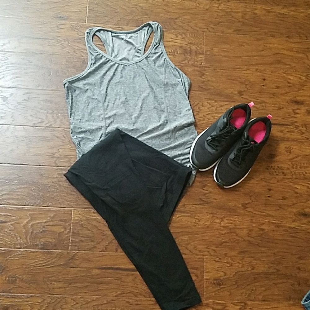 🛍️Fitted Reebok Tank