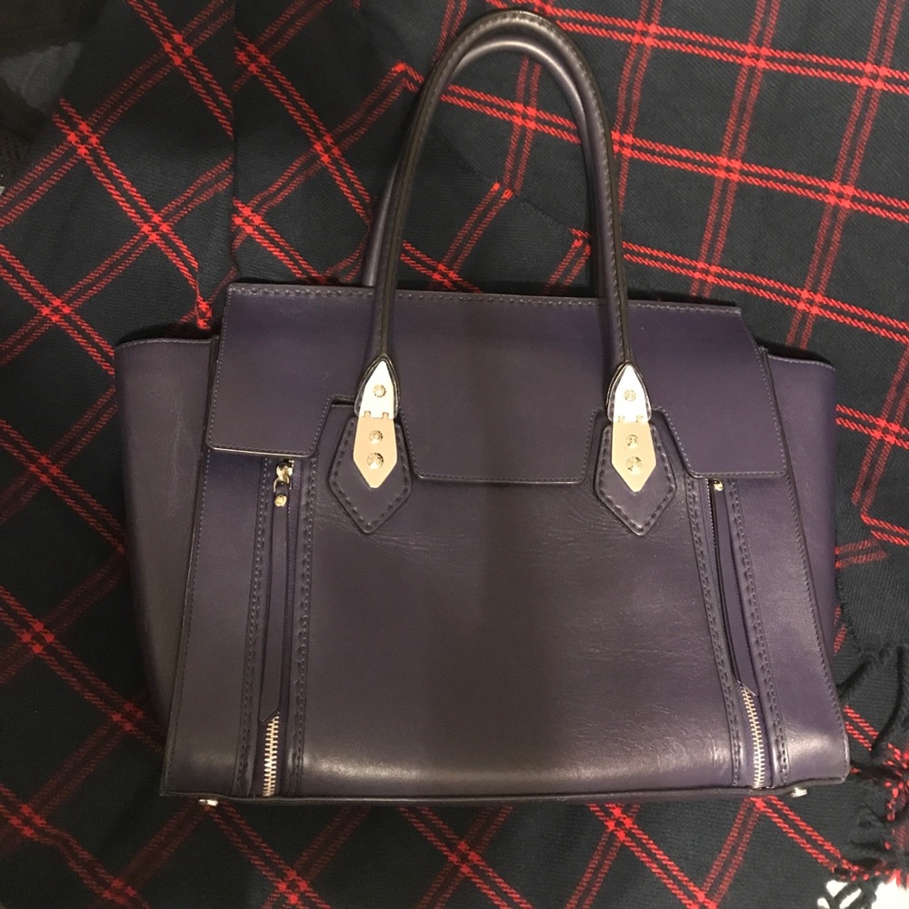FLASH CHRISTMAS SALE ENDS 24H Henri Bendel A-List