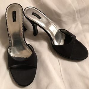 Black High Heel Shoes size 9