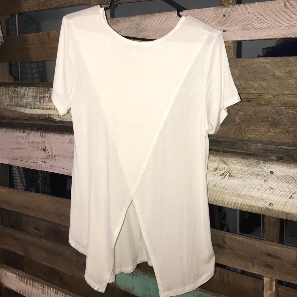 Aztec split back top - Picture 2 of 2
