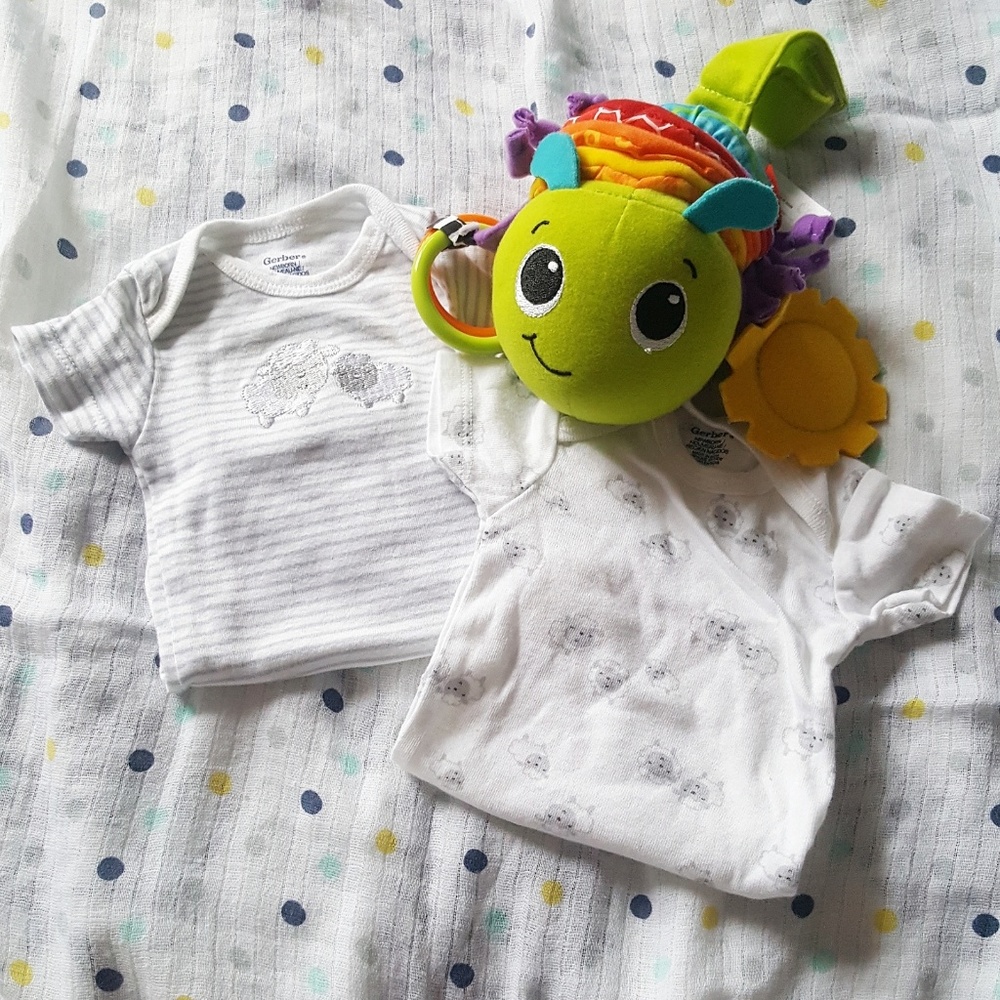 🍭Sheep Gerber set of 2 onsies