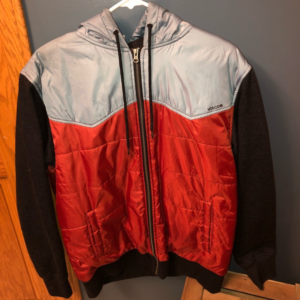 Swishy body and heathered sleeves