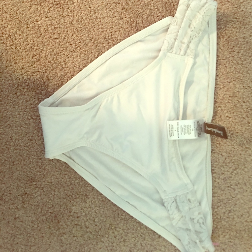 Tommy Bahama size small lace trim Swim bottoms
