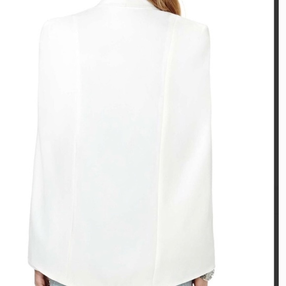 2️⃣🛑 white blazer - Picture 3 of 4