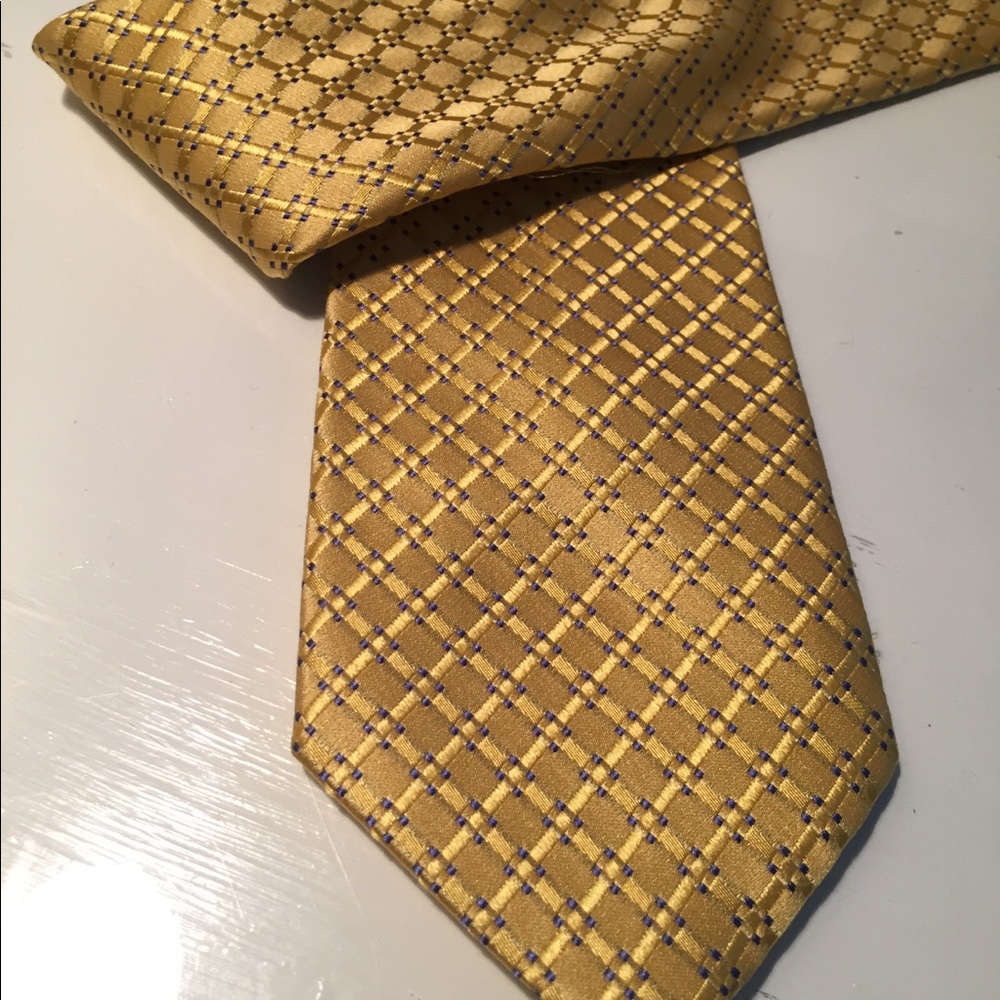 Yellow Tie