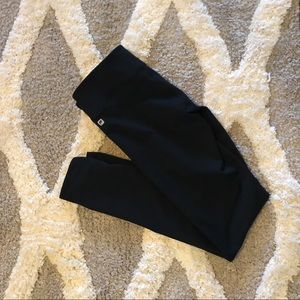 FABLETICS BLACK SONA LEGGINGS NWT SIZE MEDIUM