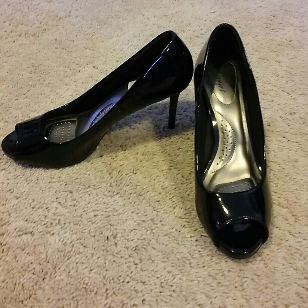 Dress heels