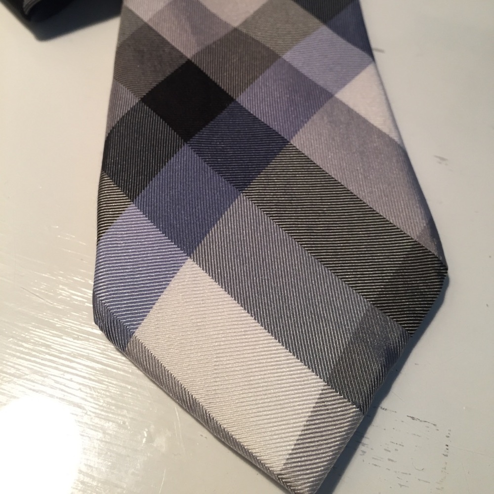 Multi colored tie - Picture 2 of 2