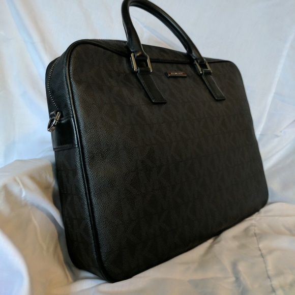 MICHAEL KOR'S MEN'S BRIEF CASE (NEW WITH TAGS) - Picture 4 of 6