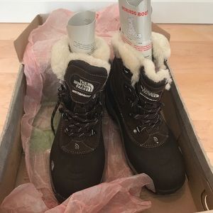 The North Face women's McMurdo Snow/ Winter Boots