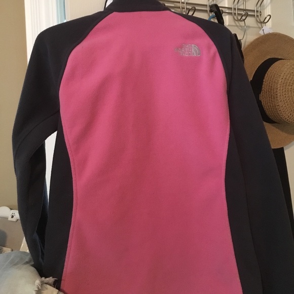 North Face Fleece Jacket size M - Picture 3 of 3