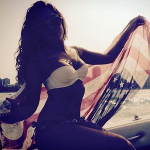 Meet your Posher, Iza