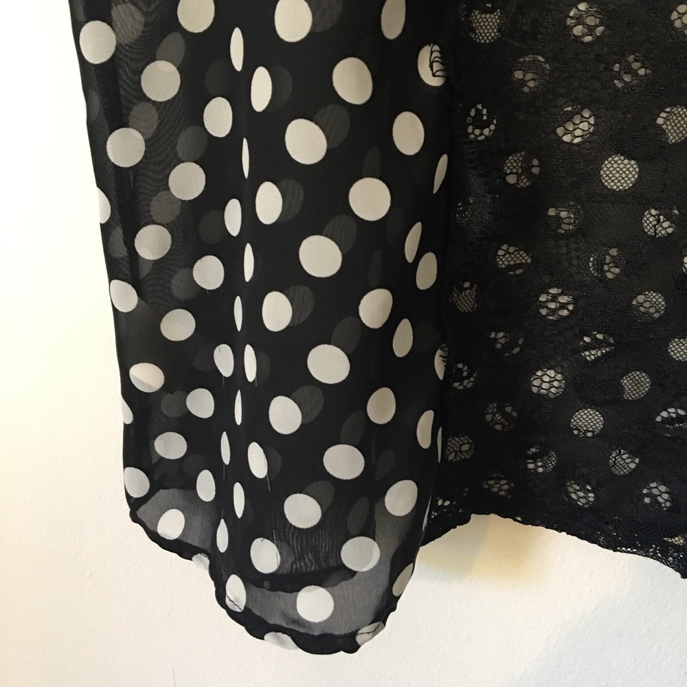 🚫DONATING🚫 Monteau Polka Dot Lace Shell - Picture 4 of 6