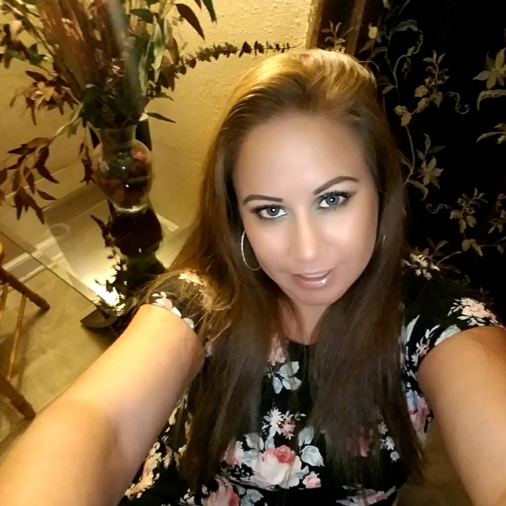 Meet your Posher, Elida