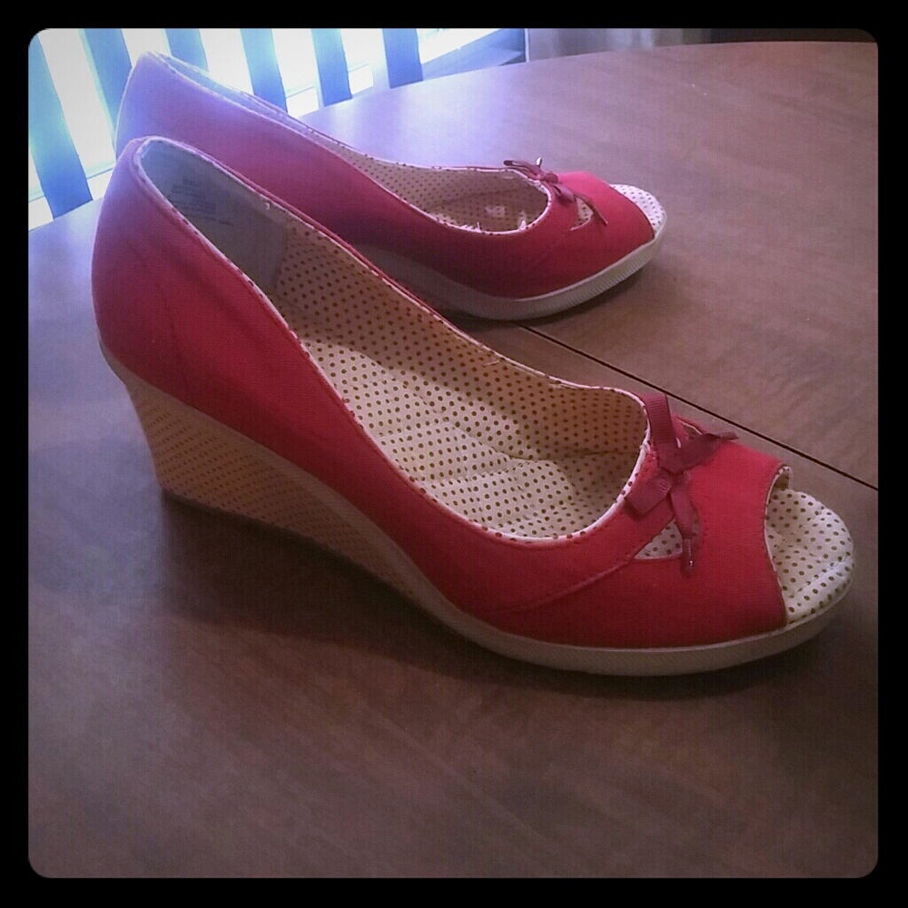 Red wedge heels excellent condition