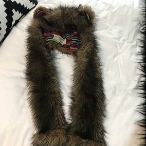 SpiritHoods Unisex Peruvian Edition Grizzly Bear