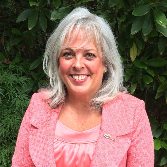 Meet your Posher, Tammie - Picture 1 of 1