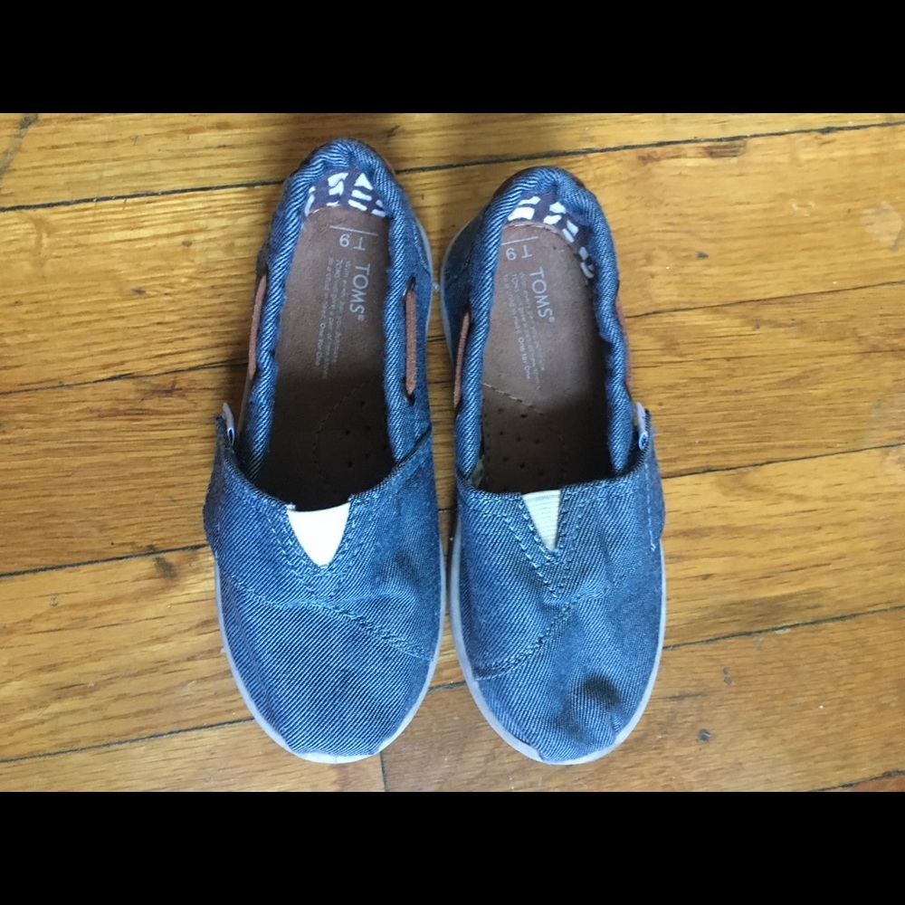 Toms ❤️PRICE IS FIRM ❤️