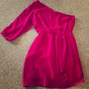 One sleeved dress 👗 One sleeved dress 👗