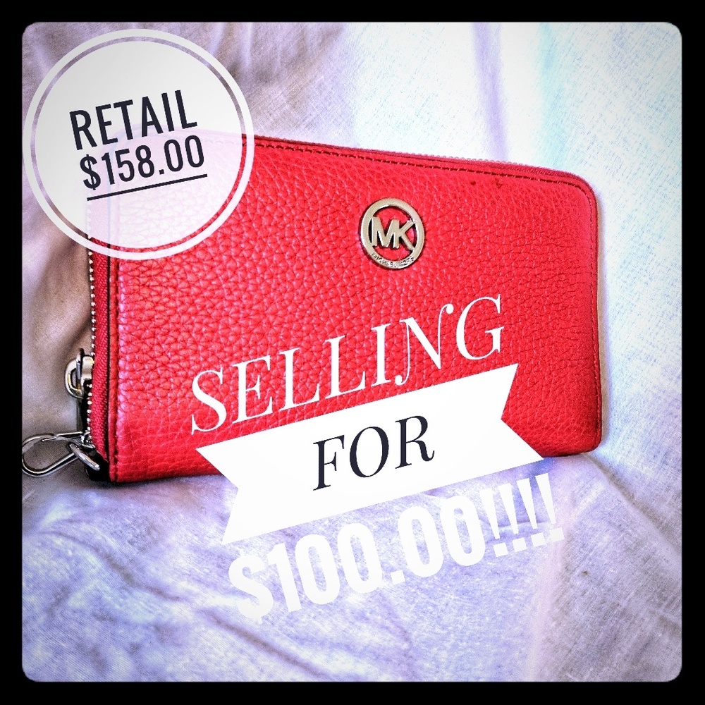 MICHAEL KOR'S RED LEATHER WRISTLET (NEW WITH TAGS)