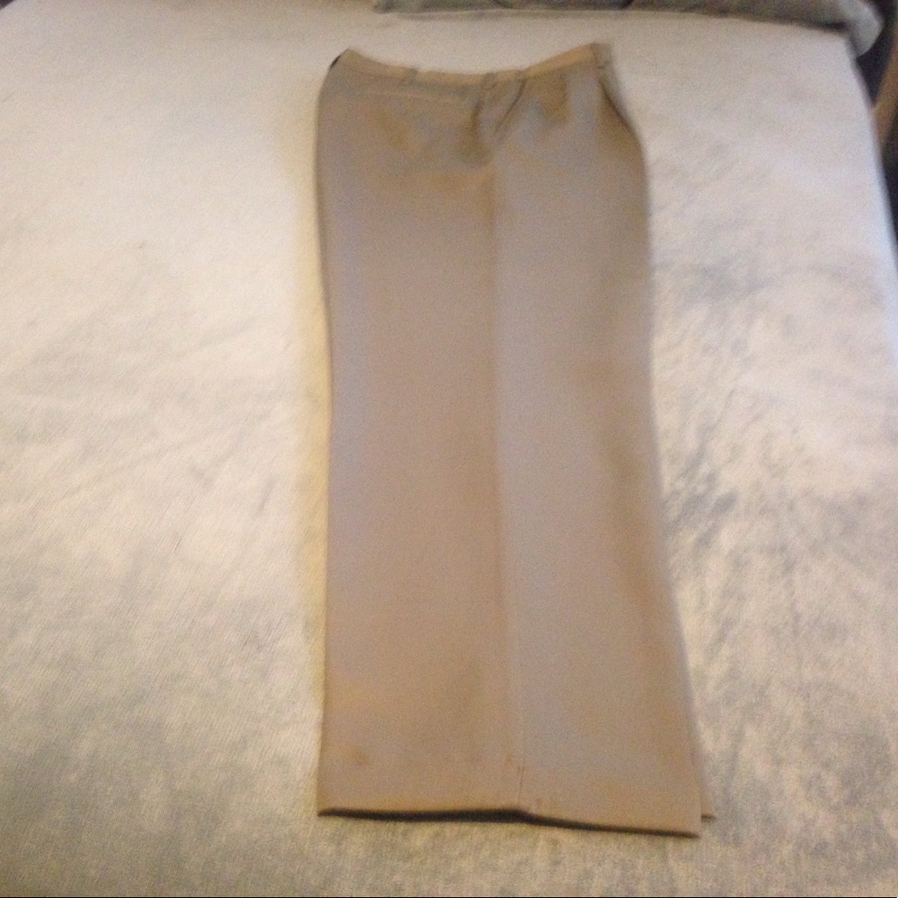 Savane men's dress khaki 34w 32l just dry cleaned
