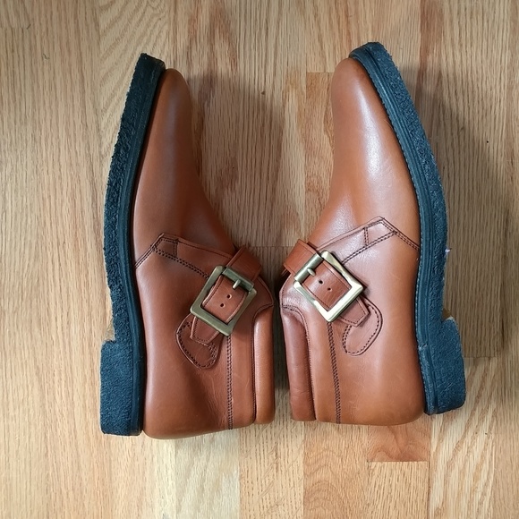 Allen Edmonds \