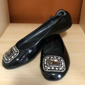 Adrienne Vittadini Viv Patent Blk Ballet Flat Sz 7