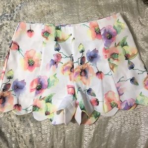 Floral high waist, scallop shorts