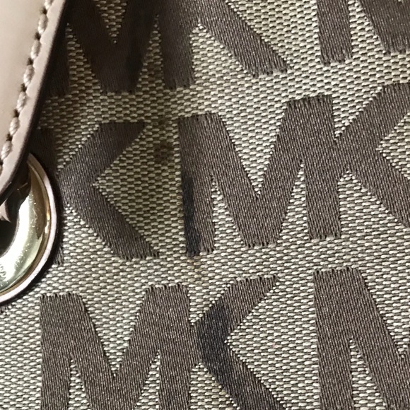 Michael Kors handbag 👜 - Picture 4 of 8