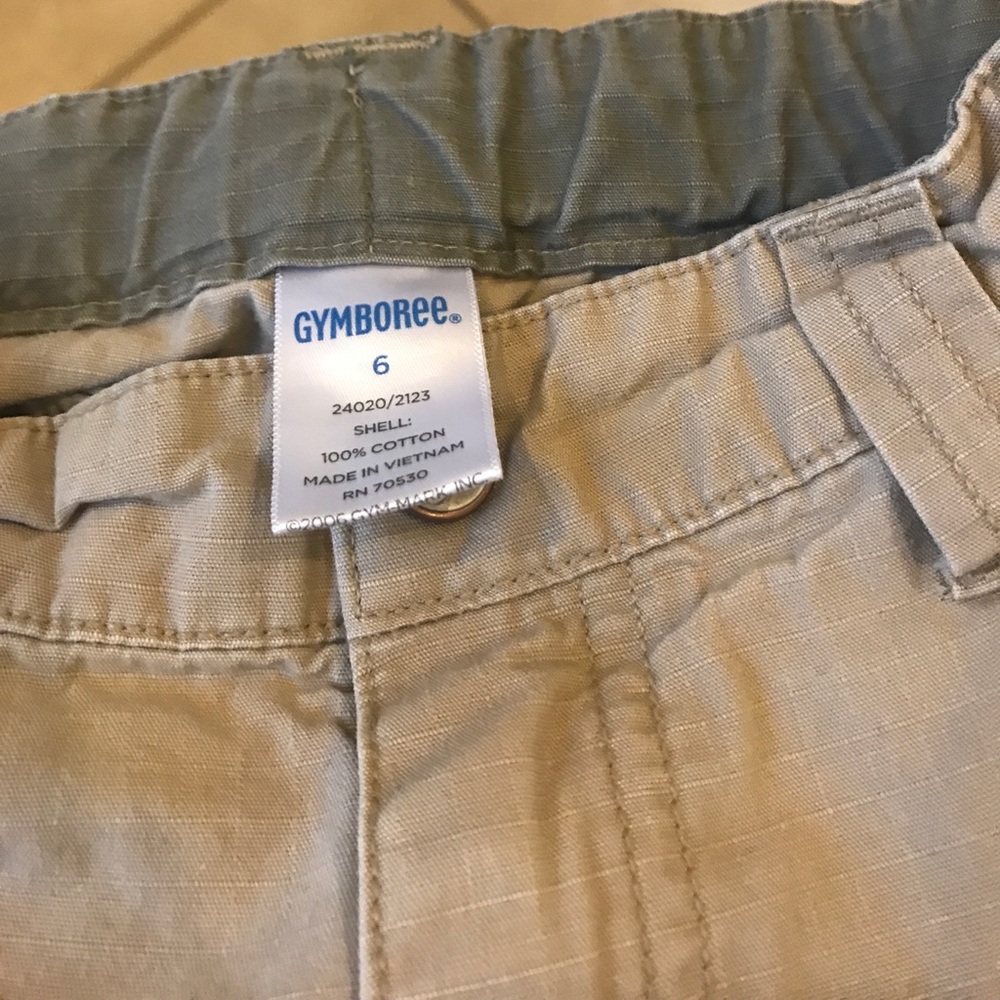 Shorts - Picture 3 of 4