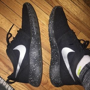 Women's Nike Roshes