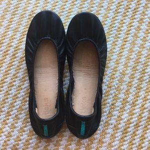 Euc Black Tieks